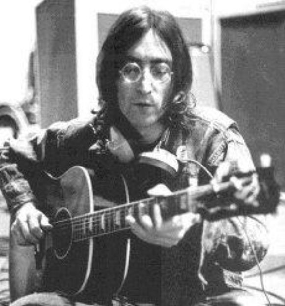 В честь Джона Леннона заложат капсулу
