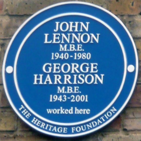 Джон Леннон и Джордж Харрисон получили мемориальную доску в Лондоне