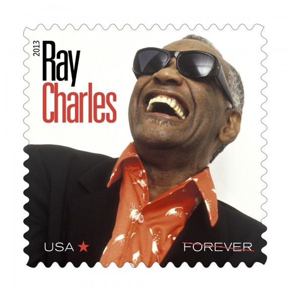 Рэй Чарльз увековечен на официальной почтовой марке США