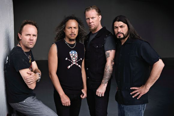 Metallica представила попурри на композиции Ронни Джеймса Дио