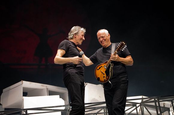 Гитарист Pink Floyd даст концерт в Риме